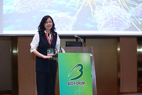 龙沙集团细胞治疗研发效劳部首席科学家杨帆博士作了《从基础研究光临床应用:乐成研发高质量的细胞产品》主题报告 龙沙集团细胞治疗研发效劳部首席科学家杨帆博士作了《从基础研究光临床应用:乐成研发高质量的细胞产品》主题报告