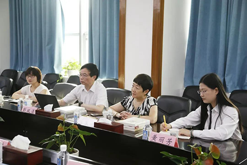CA88临床前研究副总裁兼机构认真人彭双清教授，，，，，，药效部执行主任董文心，，，，，，药代安评项目认真人龙娜等
