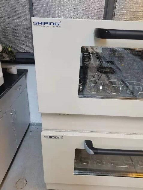 叠加式恒温作育振荡器（可容纳40个500ml牢靠架）.jpg
