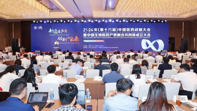 聚会现场.jpg 聚会现场.jpg